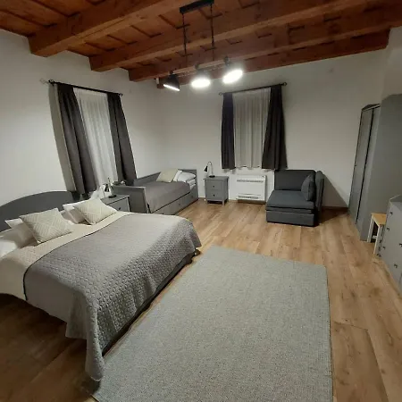Apartment Vitorlas Vendeghaz *