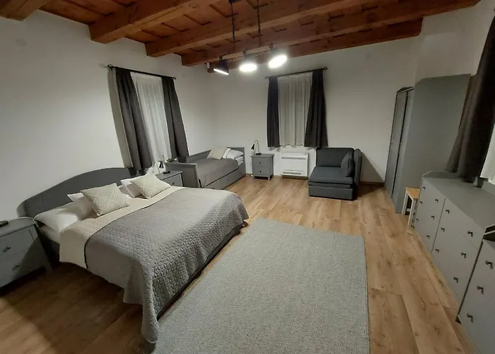 Apartament Vitorlas Vendeghaz *