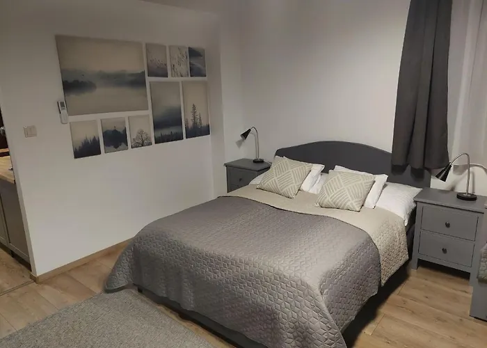 Vitorlas Vendeghaz * Révfülöp